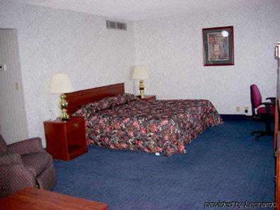 Sunflower Inn & Suites - Гарден-Сити Номер фото