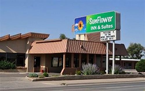 Sunflower Inn & Suites - Гарден-Сити Экстерьер фото