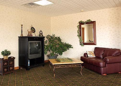 Sunflower Inn & Suites - Гарден-Сити Номер фото